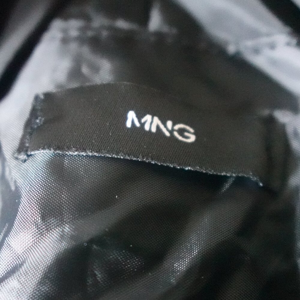 Mango ruched crescent bag - Picture 9 of 9